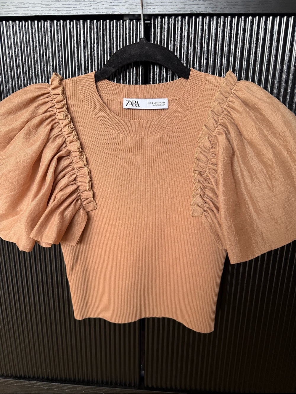 ZARA Puff-Sleeve Knit Top in Tan Camel